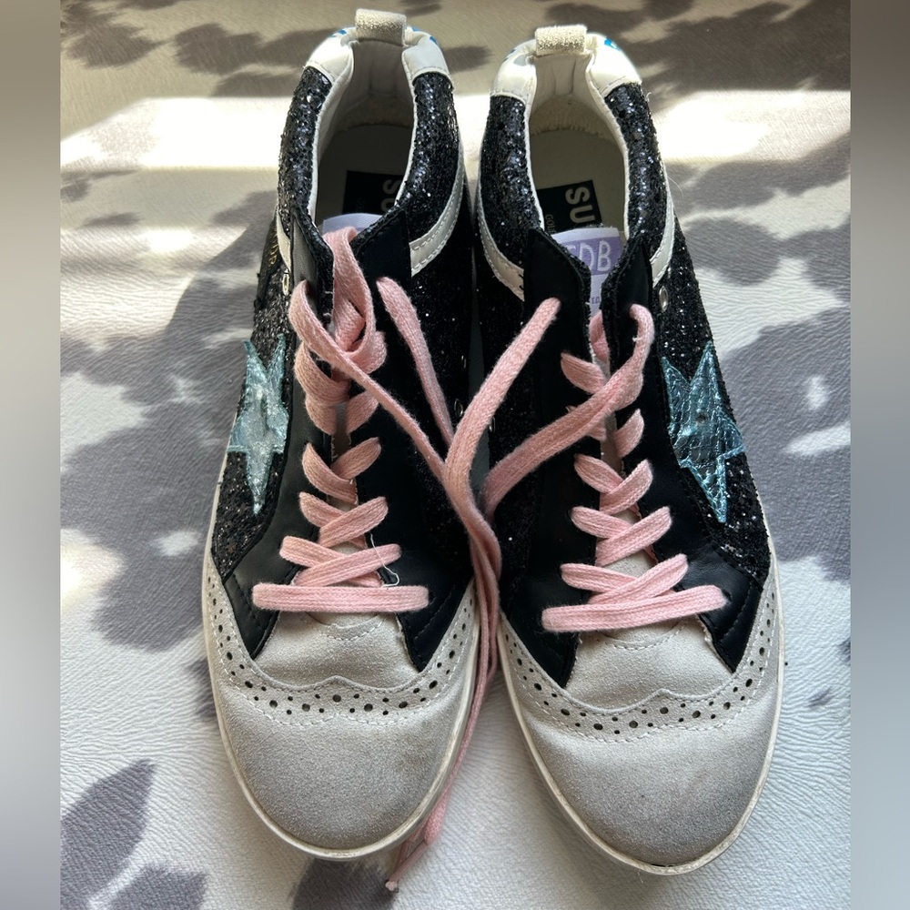 Black sequin sneakers with pink laces